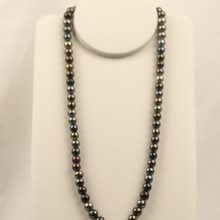 Mini sautoir, 69 perles multicolores