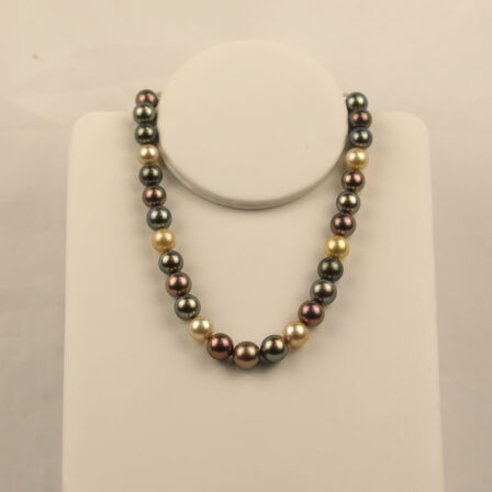 Choker "Joyau des mers" 35 perles multicolores d'exception