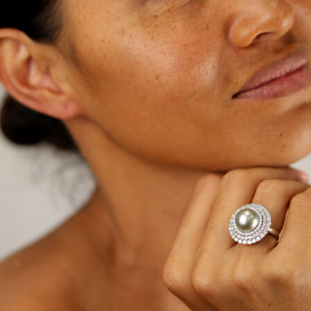 Bague perle de 13 mm et diamants