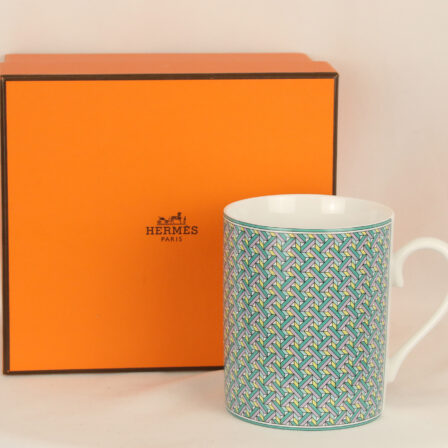 HERMES - Mug en porcelaine à décor mosaïque
