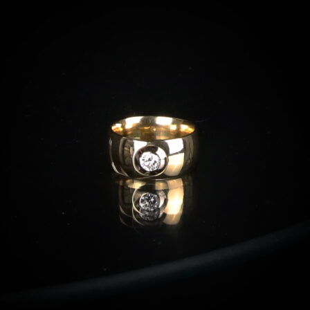 Bague jonc épais avec solitaire diamant