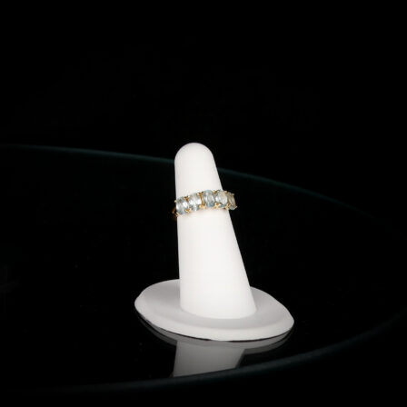 Bague or jaune 18K, sertie de 5 aigues-marines
