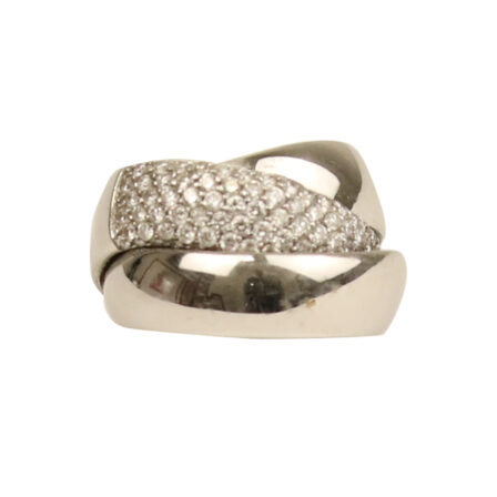 z_ Bague ruban, or blanc et pavage de diamants (0,87 cts)