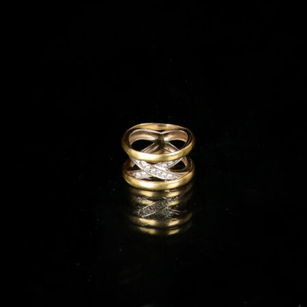 Bague croisée, or jaune et lignes de diamants
