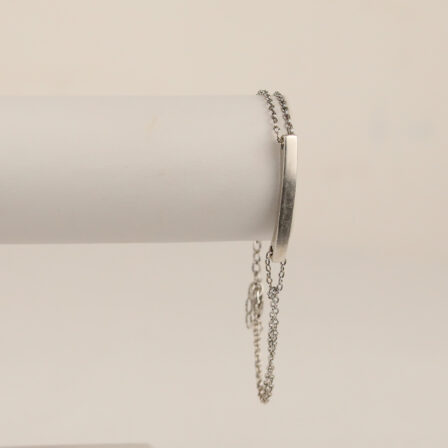 Bracelet à chaine type gourmette en or blanc