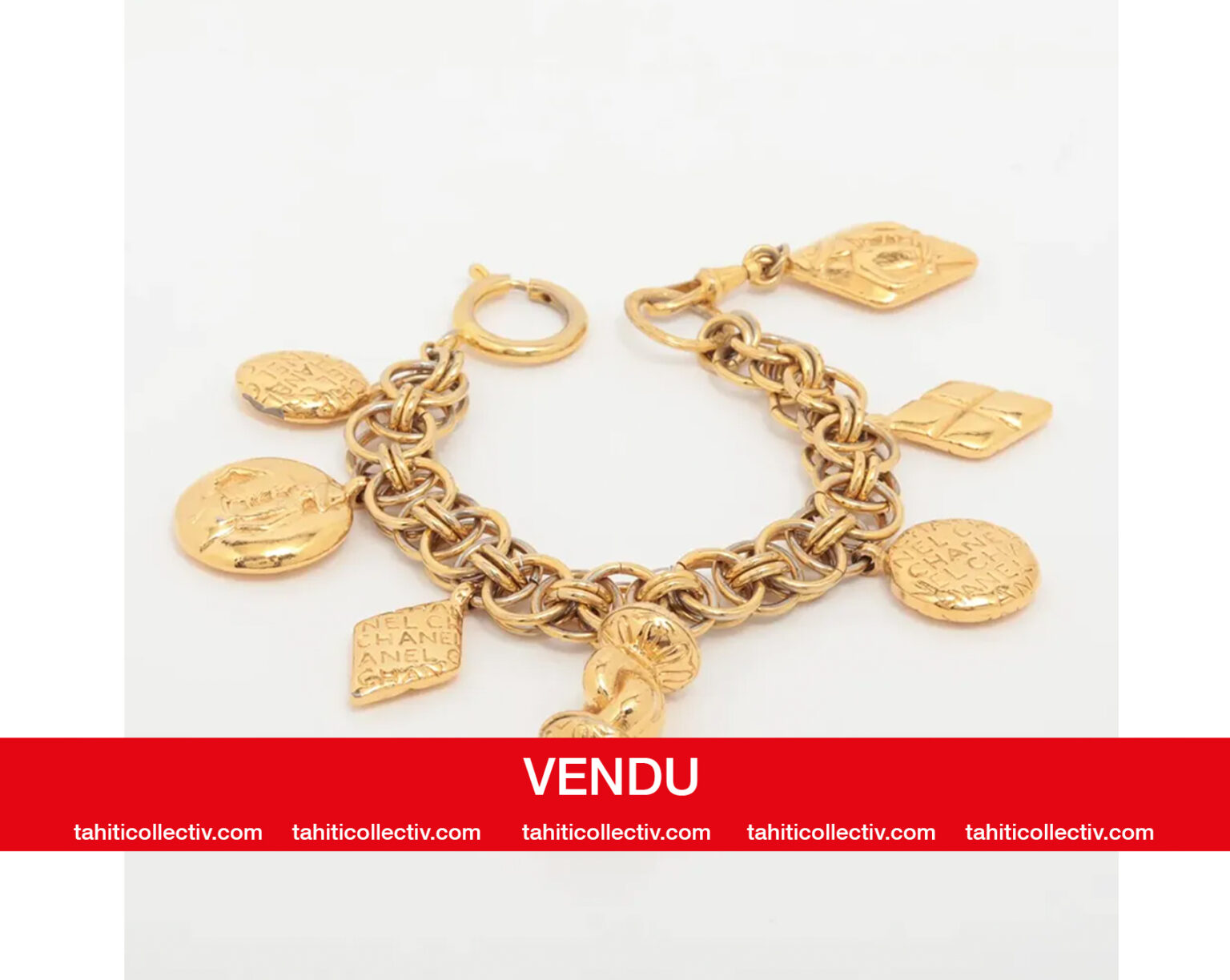 Post vendu CHANEL