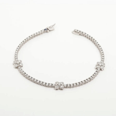 Bracelet tennis fleur en diamants