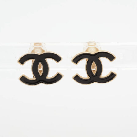 CHANEL - Boucles d'oreilles CC en email noir et or