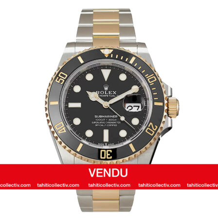 ROLEX - SUBMARINER DATE or et acier, fond noir