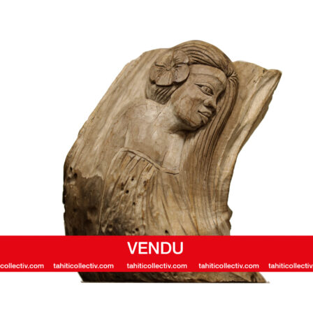 MARA V - Sculpture sur bois, signée au socle